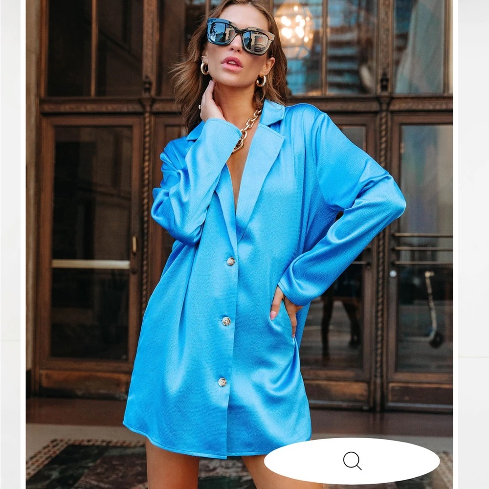 NWT POLISHED GAL SATIN BUTTON UP TOP - SKY BLUE - OVERSIZED BLAZER XL